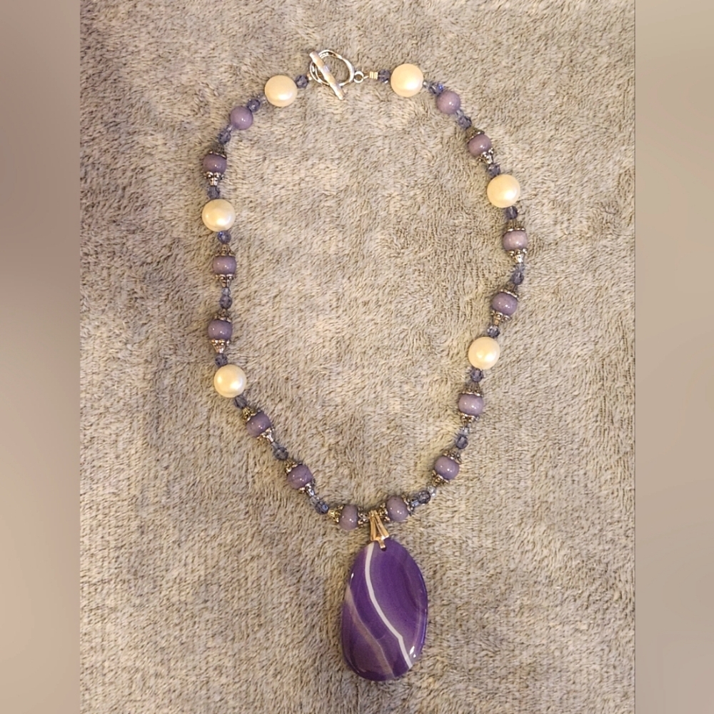 Agate, Freshwater Potato Pearls and Lilac Jade necklace